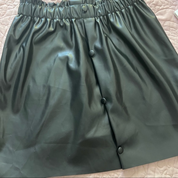 Faux leather black skirt size 11/12 - Picture 1 of 6
